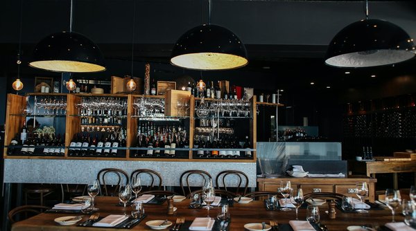 Comment créer une carte de cocktails asiatiques irrésistible pour sublimer l'ambiance de votre lounge bar ?